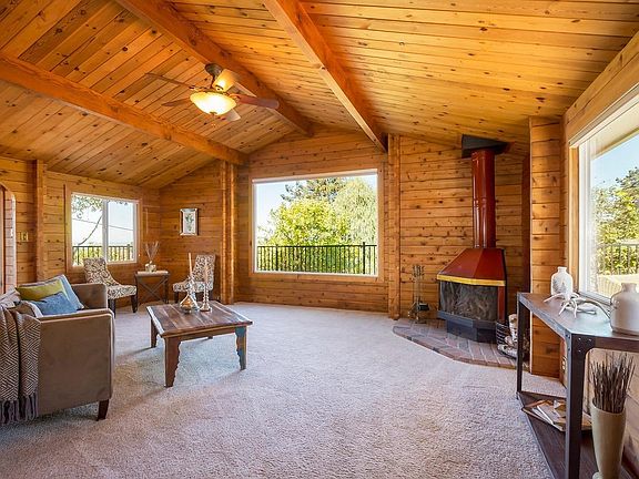 3rd image of 4390 Pepperwood Dr