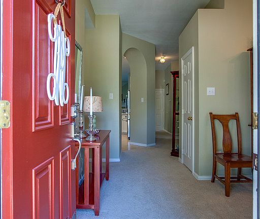 4th image of 1613 Nightingale Dr