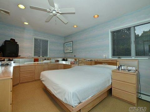 3rd image of 36 Stonywood Dr