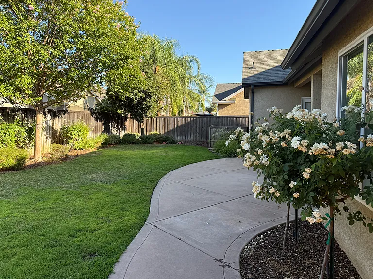 3156 N Arroyo Ave — Photo 17