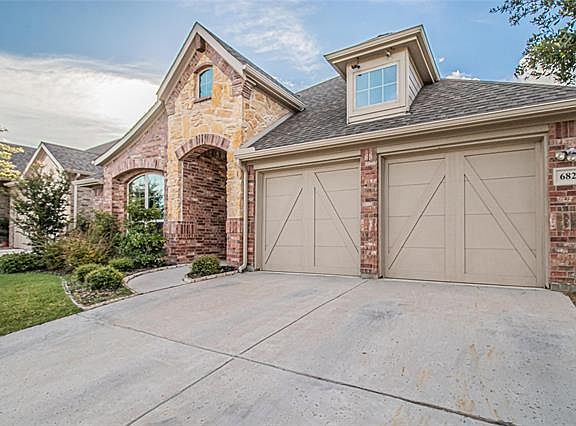 3rd image of 6821 Cambridge Dr