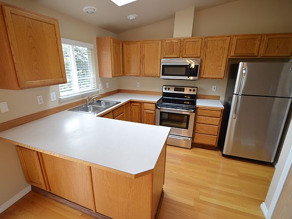 5th image of 6620 94th St NE