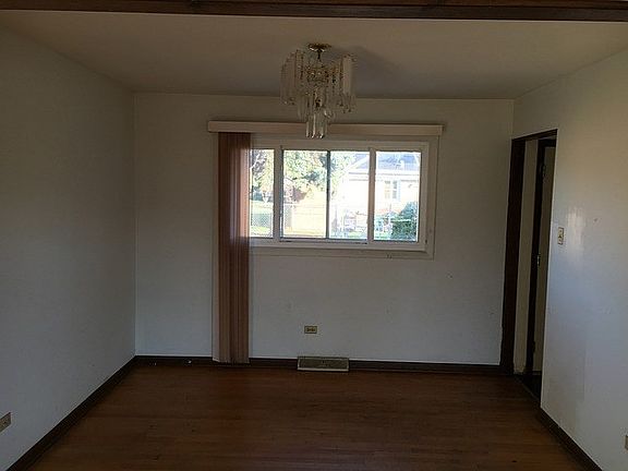 3rd image of 1256 E 168th Pl