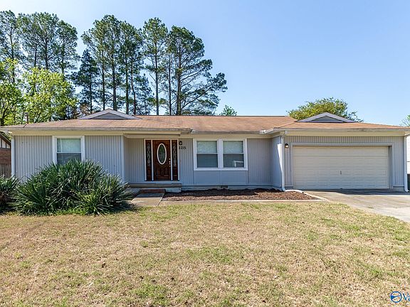 2nd image of 2215 Cecille Dr SW