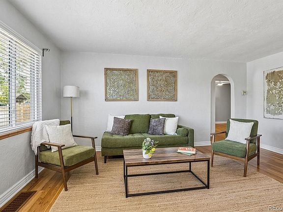4th image of 4830 Perry Street