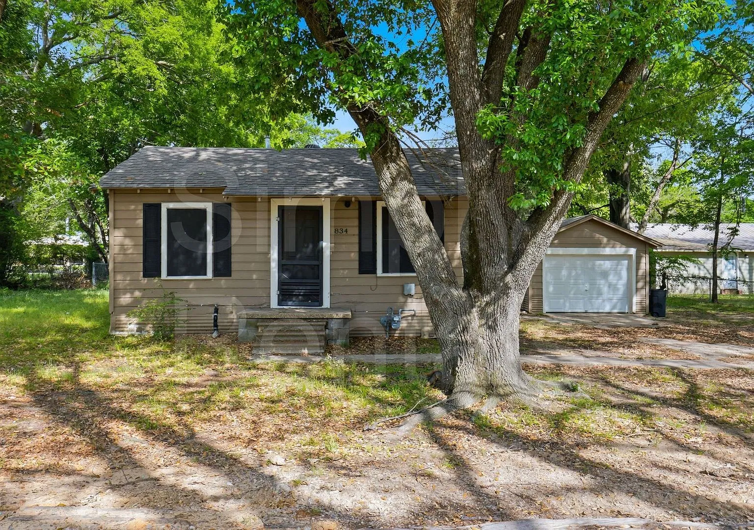 834 Brinker - Sulphur Springs — Photo 1