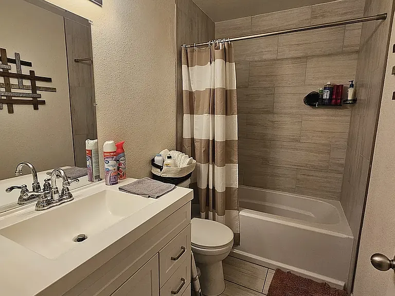 600 E Monterey St #A — Photo 4