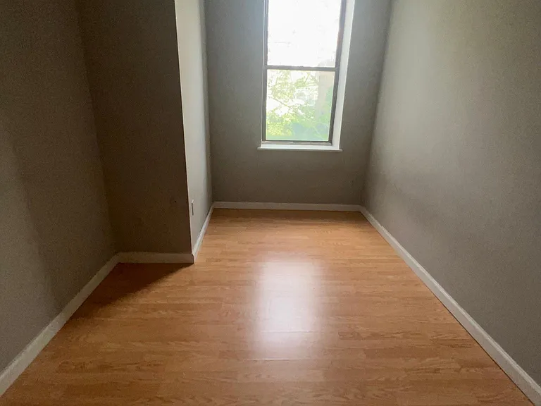 411 S 42nd St #104 — Photo 4