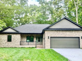 614 Apoka Ln, Crossville, TN 38572