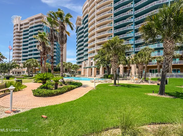 2230 Beach Dr APT 704, Gulfport, MS 39507