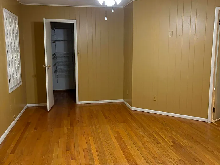 870 Green Acres Dr — Photo 18