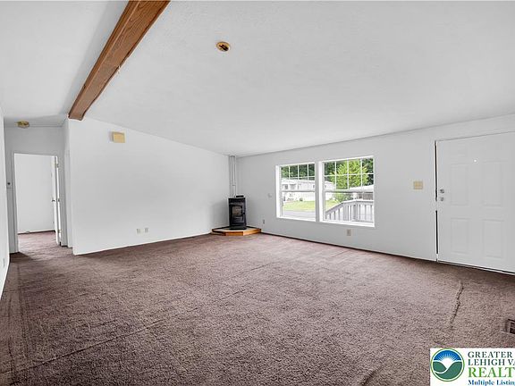 5th image of 116 Nashua St