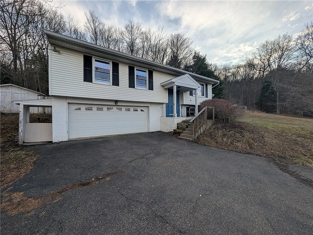 32 Nuel Ct photo 1