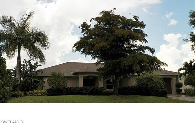 1st image of 831 SW 31st Ter
