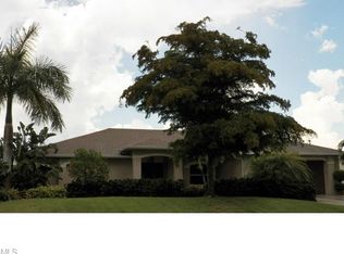 831 SW 31st Ter, Cape Coral, FL 33914