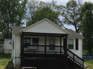 1101 Montgomery Ave, Staunton, VA 24401