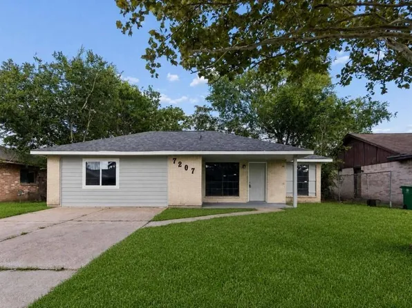 7207 Pinehook Ln, Houston, TX 77016