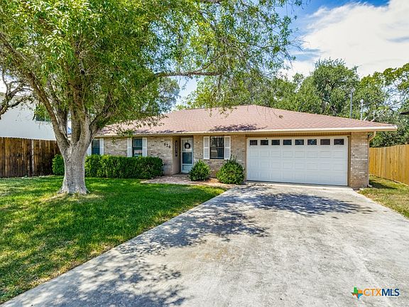 3rd image of 620 Lake Island Dr