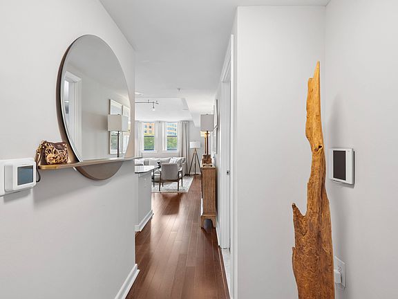 5th image of 1499 Massachusetts Ave NW #1009