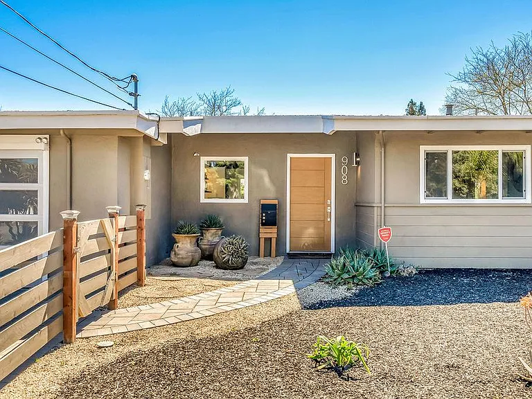Madrone Rd — Photo 3