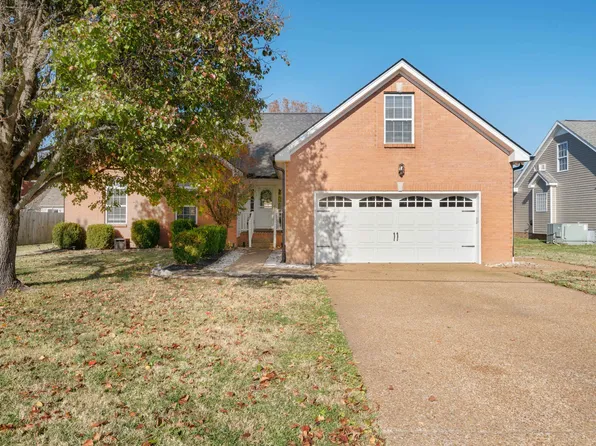 102 Magnolia Dr, White House, TN 37188