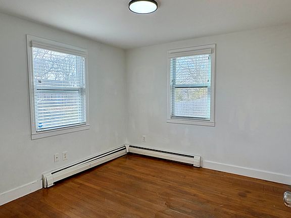 4th image of 10 Geneva Rd