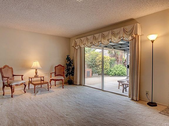 4th image of 10969 Lindesmith Ave