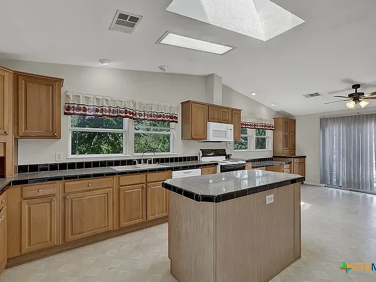 238 Global Dr — Photo 17