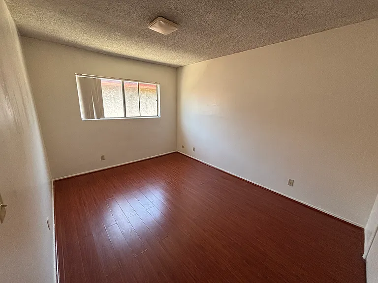 5213 Meridian St — Photo 14