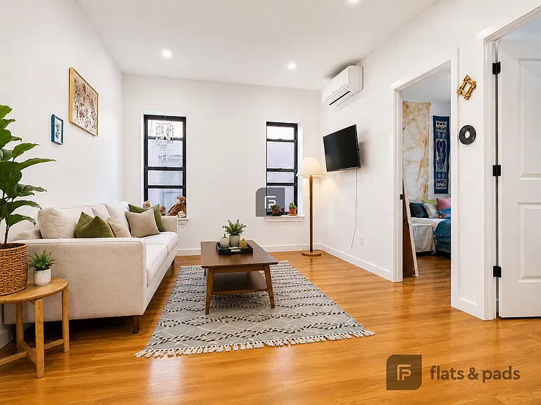 1685 Carroll St #2C — Photo 5