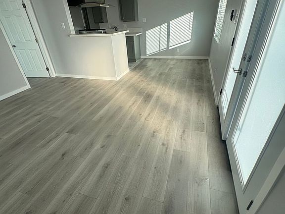 3rd image of 218 Chicago Ave APT 8