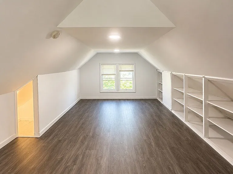 1466 W Philadelphia St — Photo 10