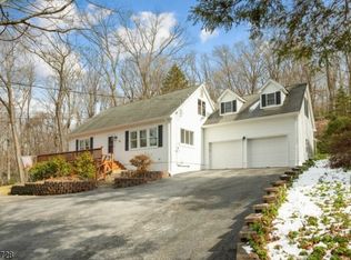 79 Forest Lakes Dr, Andover, NJ 07821