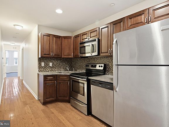 2nd image of 2238 N Park Ave #B