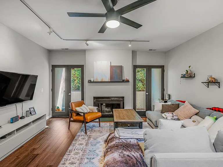 501 Fenton Pl #N — Photo 9