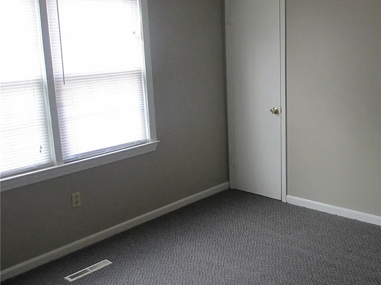 401 Greenville St — Photo 4