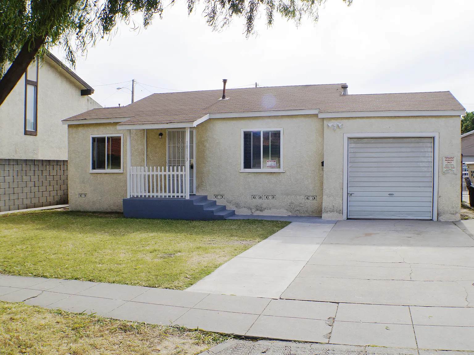 3 bed, 832 sqft, $2,900 — Photo 1