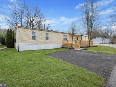 8 Cherokee Ln, Honey Brook, PA, 19344