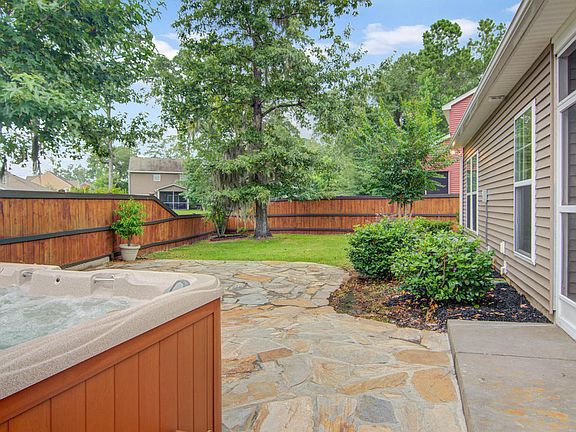 3rd image of 5438 River Island Ct