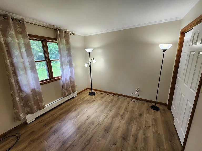 27 Valley St #A — Photo 12