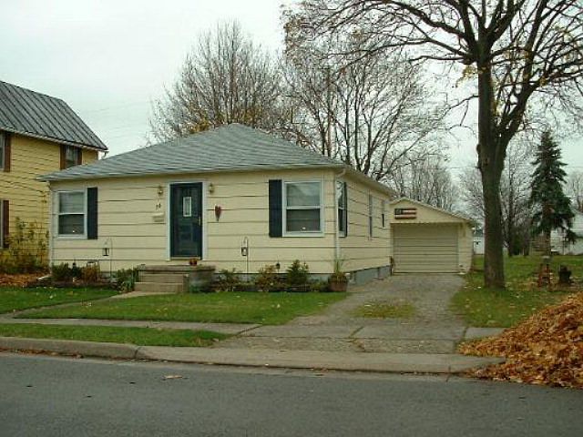 1st image of 34 Grove Ave