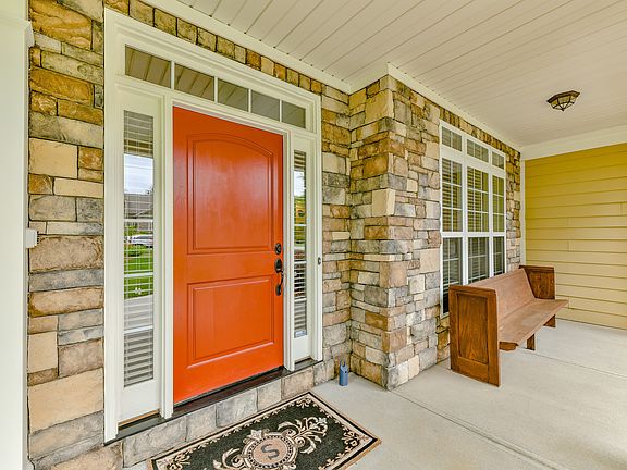 4th image of 107 Lakeshore Hills Dr