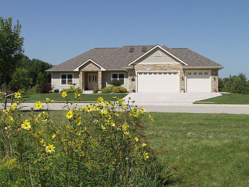 1st image of 411 Stoney Creek Ct