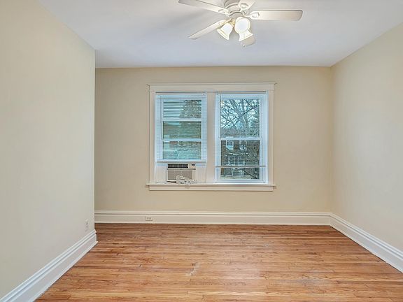 4th image of 5016 Chippewa St #A
