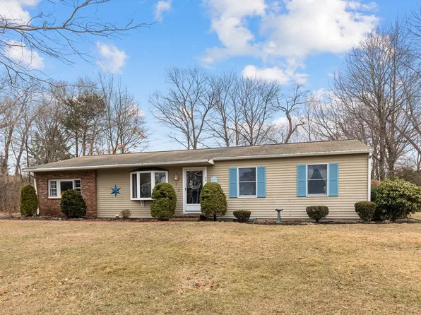 56 Foley Beach Rd, Hingham, MA 02043