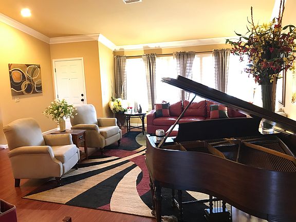 Formal Living Rm