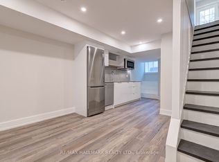 924 Broadview Ave #B, Toronto, ON M4K2R1