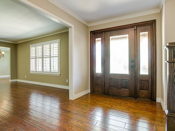 3rd image of 6842 Delmeta Dr