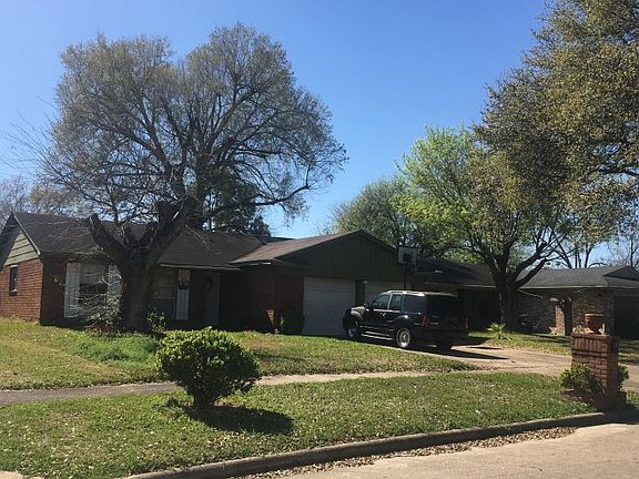 2nd image of 7711 Smokey Wood Ln