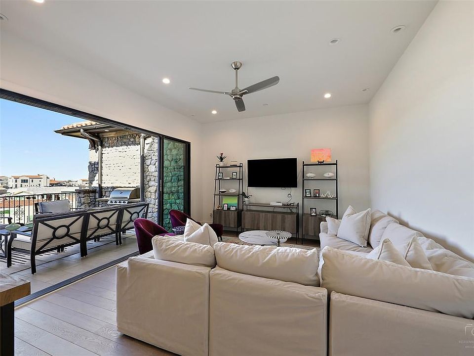 1st image of 73 Cortes Dr